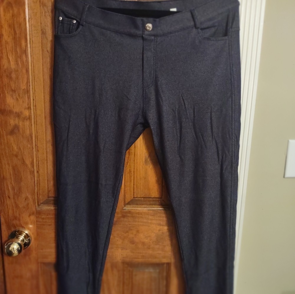 Women's Pull on Jegging in EUC